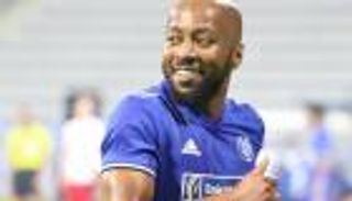 مطر: أشجع الأهلي المصري.. وتمنيت الاحتراف في أوروبا