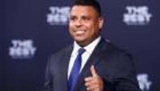 جماهير حفل الفيفا تفضل "الظاهرة" رونالدو ومارادونا