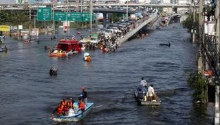 سيول تايلاند.. 25 قتيلا وازدحام بطول 200 كيلومتر