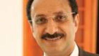 الرئيس اليمني يقيل وزيرا ويعينه سفيرا