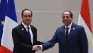 هولاند يشكر السيسي على تسليم رفات ضحايا الفرنسيين بالطائرة المصرية