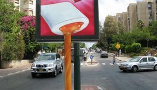 العلامات التجارية تبحث عن وسائل جديدة لجذب المستهلكين