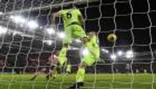 ساوثهامبتون يصعب مهمة ليفربول في كأس الرابطة