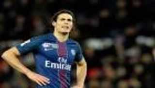 تقارير.. سان جيرمان يبقي كافاني بعقد جديد