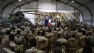 هولاند: المعركة واحدة في العراق وسوريا وفرنسا