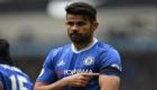 كوستا يرد على شائعات الرحيل بصورة