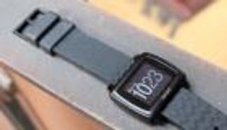 هذه الساعات الذكية تتنبأ بإصابتك بالبرد