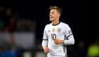 أوزيل أفضل لاعب ألماني للمرة الخامسة