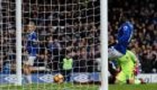 بالفيديو.. إيفرتون يصدم السيتي برباعية 