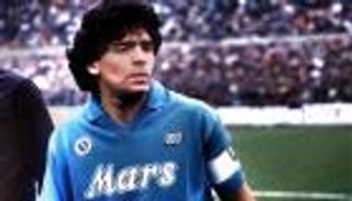 مارادونا: 30 عاماً لم تغير حبي لنابولي