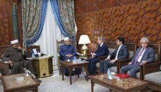 الرئيس اللبناني الأسبق مع شيخ الأزهر