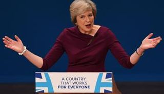 رئيسة الوزراء البريطانية تيريزا ماي
