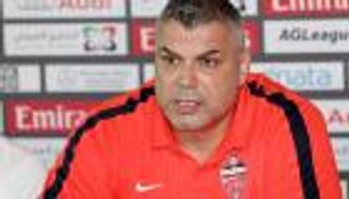مدرب الأهلي "يطقطق" على العين مستخدما فاندرلي