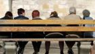 هل تكثرين من الجلوس؟ احسبي عمرك البيولوجي