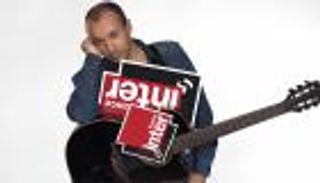 أغنية تفجر أزمة تركية- فرنسية 