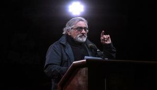 روبرت دي نيرو يلقي كلمته