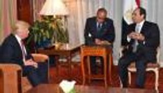 السيسي يهنئ ترامب بتنصيبه رئيسا لأمريكا