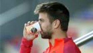 بيكيه يثير الجدل مجددا بشأن مستقبل كوتينيو