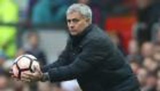 ثورة مورينيو تمتد إلى "حاملي الكرات"