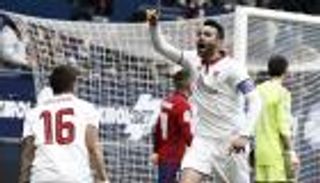 إشبيلية يحبط انتفاضة أوساسونا ويواصل مطاردة الريال