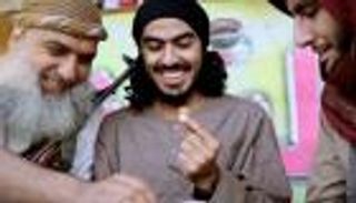 "داعش" يستولي على ذهب نساء الموصل ويجلد المخالفات