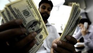  تراجع تحويلات الوافدين بالسعودية 