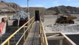 شروط مزايدة الذهب بمصر تعرقل دخول "سنتامين"