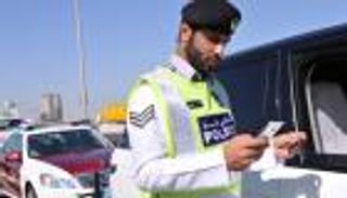 وزارة الداخلية الإماراتية تطلق حملة "حياتك أهم من اتصالك"