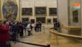 بالصور.. "العين" تزور أشهر إيطالية في باريس