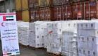 وصول سفينة مساعدات إغاثية إماراتية إلى ميناء المكلا اليمني