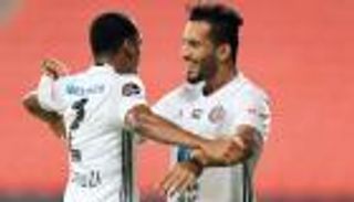 فوزي "الجزيرة" يفتتح أهدافه بهز شباك فريقه السابق