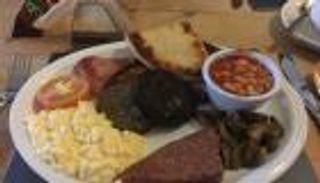 صداعك النصفي.. ابحث عن وجبة الإفطار