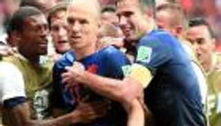 فيديوجراف.. 10 شمعات لا تنطفئ في مسيرة روبين 