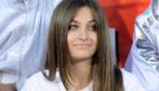 ابنة مايكل جاكسون لأول مرة: والدي تعرض للقتل