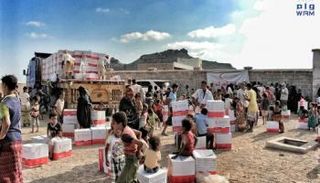 الهلال الأحمر الإماراتي يواصل إغاثة سكان المناطق بالمخا