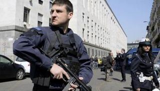 الشرطة الإيطالية