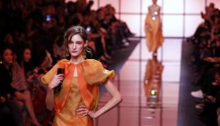 عرض أزياء جورجيو أرماني لربيع/صيف 2017 في باريس