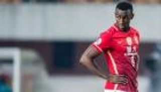 ليستر سيتي قد ينتشل مارتينيز من الدوري الصيني