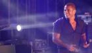 عمرو دياب يعلن الليلة عن كليب "معاك قلبي"