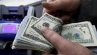 مصر: الدولار مرتفع في بنوك أجنبية.. مستقر في " الحكومية "