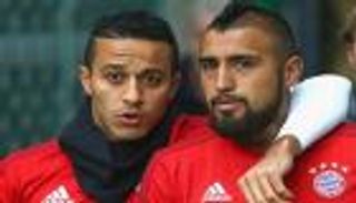 البايرن يفقد ألكانتارا وفيدال أمام بريمن