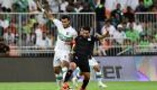 الأهلي يثأر من الشباب ويزاحم الهلال على الصدارة