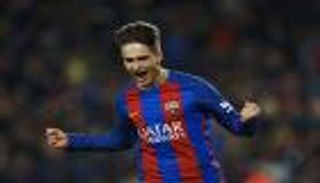 دينيس يسجل هدفه الثاني على التوالي مع برشلونة