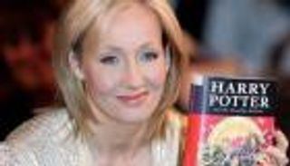 كتب لا تموت في أمريكا.. كيف تدخل إلى قائمة "الأكثر مبيعا"؟