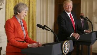 ترامب وتيريزا ماي