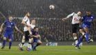 رأس مورجان ينقذ ليستر من مغادرة كأس إنجلترا