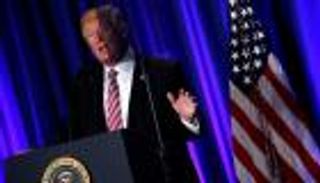 الأمم المتحدة تحث ترامب على السماح بدخول اللاجئين