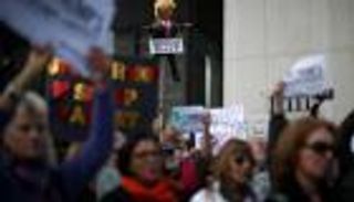 كاليفورنيا على أول طريق الاستقلال عن أمريكا