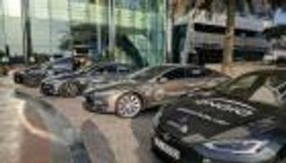 انطلاق الجولة الأولى للسيارات الكهربائية في الإمارات