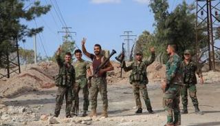جنود من الجيش السوري فى حلب